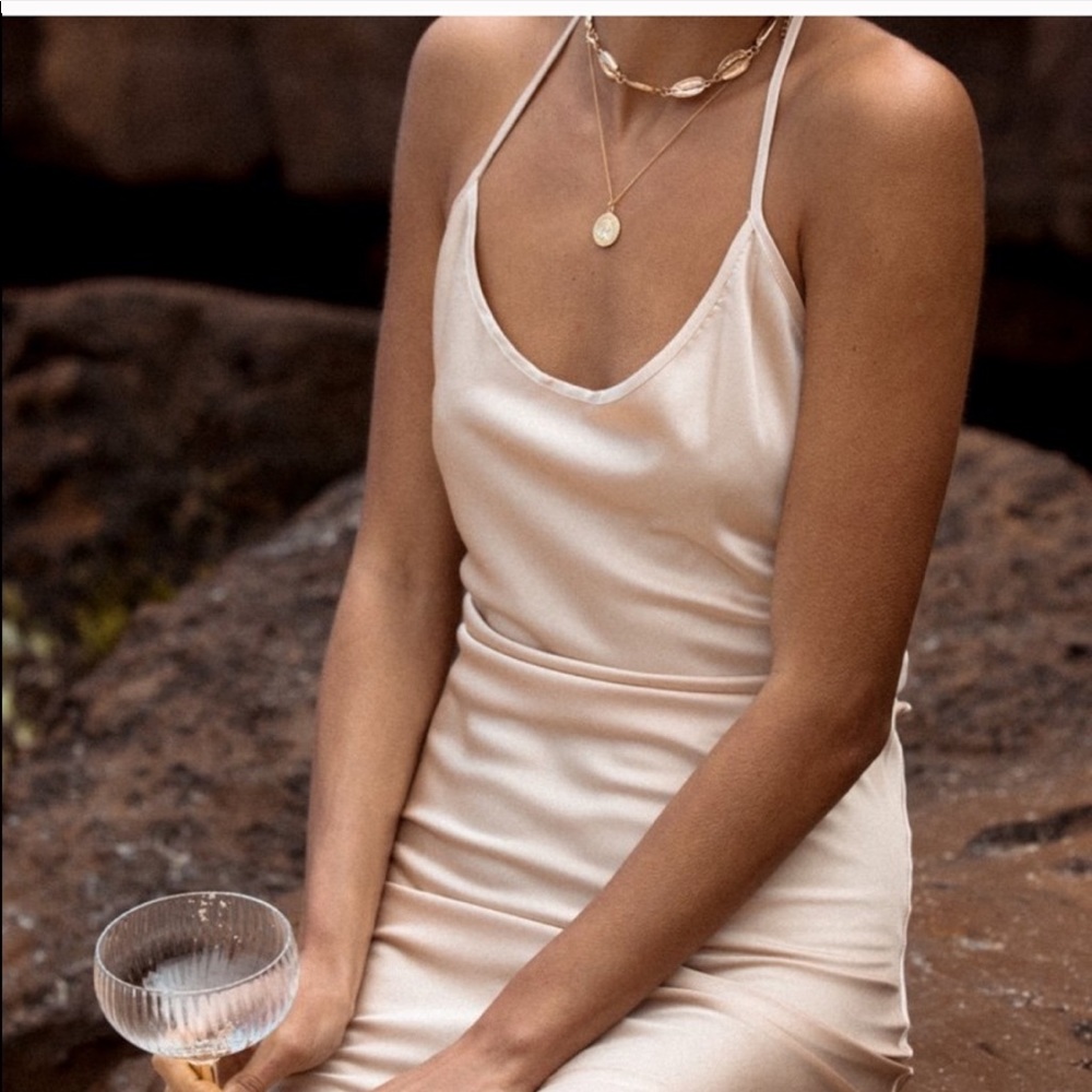 SOLD OUT ONLINE!! ✨✨ Anu Nu Dress